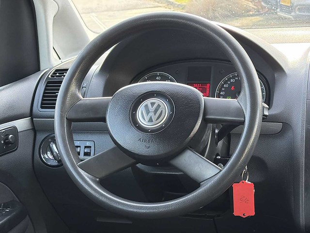 Volkswagen touran 1.6-16v fsi trendline 2003 | 31-nj-bj - afbeelding 18 van  28