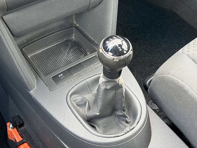 Volkswagen touran 1.6 athene 2004 | 10-pj-jh - afbeelding 4 van  8