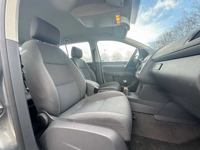 Volkswagen touran 1.6 athene 2004 | 10-pj-jh - afbeelding 13 van  27