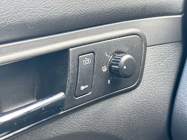 Volkswagen touran 1.6 athene 2004 | 10-pj-jh - afbeelding 20 van  27