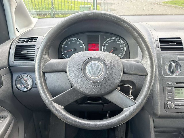 Volkswagen touran 1.6 athene 2004 | 10-pj-jh - afbeelding 4 van  27