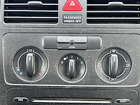 Volkswagen touran 1.6 athene 2004 | 10-pj-jh - afbeelding 8 van  27