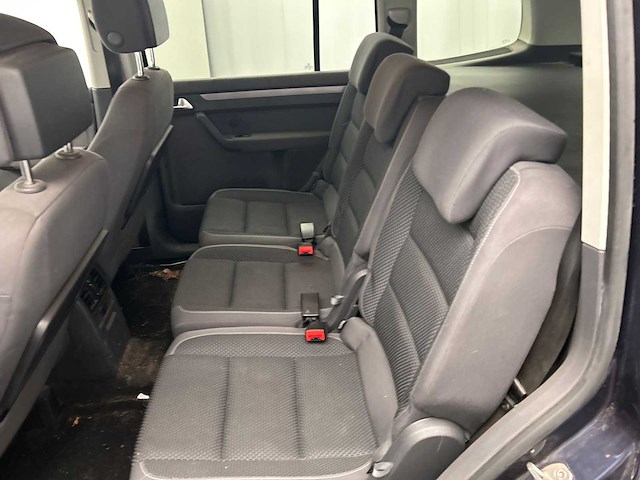 Volkswagen touran 1.6 tdi highline bluemotion 2015 - afbeelding 5 van  17