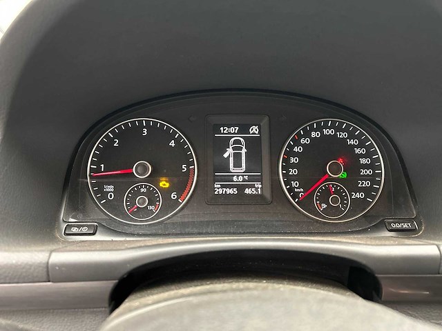 Volkswagen touran 1.6 tdi highline bluemotion 2015 - afbeelding 8 van  17