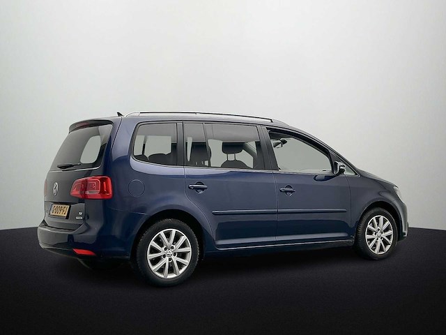 Volkswagen touran 1.6 tdi highline bluemotion 2015 - afbeelding 17 van  17