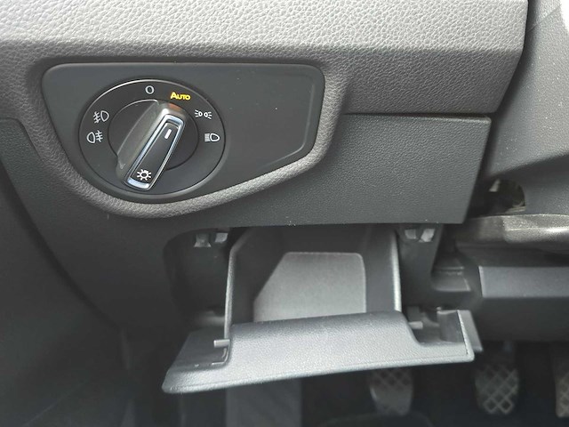 Volkswagen touran 1.6 tdi scr comfortline business 2018 | rl-117-b - afbeelding 6 van  34