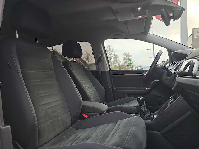 Volkswagen touran 1.6 tdi scr comfortline business 2018 | rl-117-b - afbeelding 25 van  34