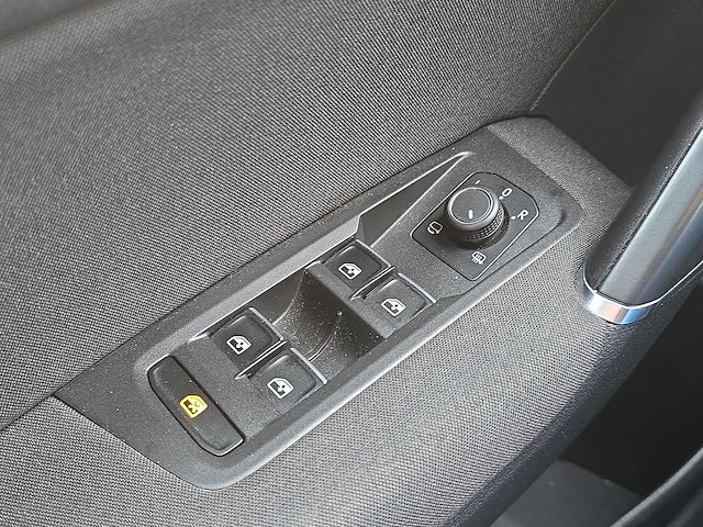 Volkswagen touran 1.6 tdi scr comfortline business 2018 | rl-117-b - afbeelding 4 van  34