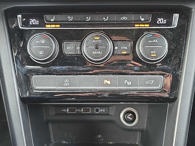 Volkswagen touran 1.6 tdi scr comfortline business 2018 | rl-117-b - afbeelding 16 van  34