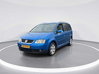 Volkswagen touran 2.0-16v fsi highline 2004 | 98-pr-kz i - afbeelding 1 van  15
