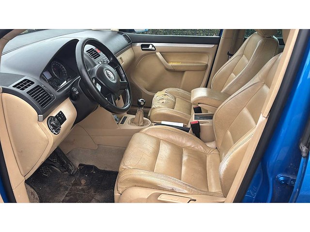 Volkswagen touran 2.0-16v fsi highline 2004 | 98-pr-kz i - afbeelding 9 van  15