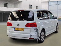 Volkswagen touran 2.0 tdi comfortline bluemotion automaat, 3-tnj-34 - afbeelding 2 van  9