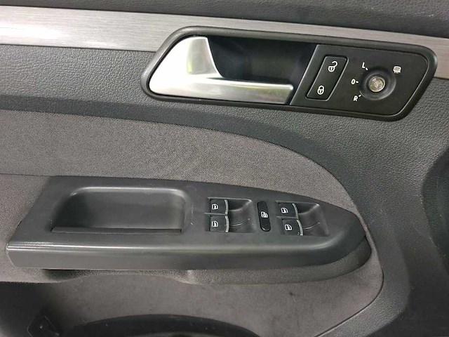 Volkswagen touran 2.0 tdi comfortline bluemotion, hb-377-v - afbeelding 6 van  8