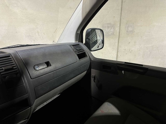 Volkswagen transporter 1.9 tdi 300 103pk 2005, 54-bz-gh - afbeelding 10 van  35