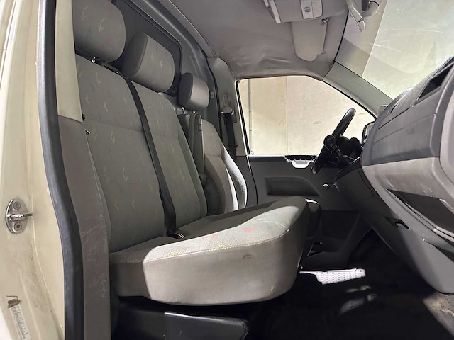 Volkswagen transporter 1.9 tdi 300 103pk 2005, 54-bz-gh - afbeelding 22 van  35