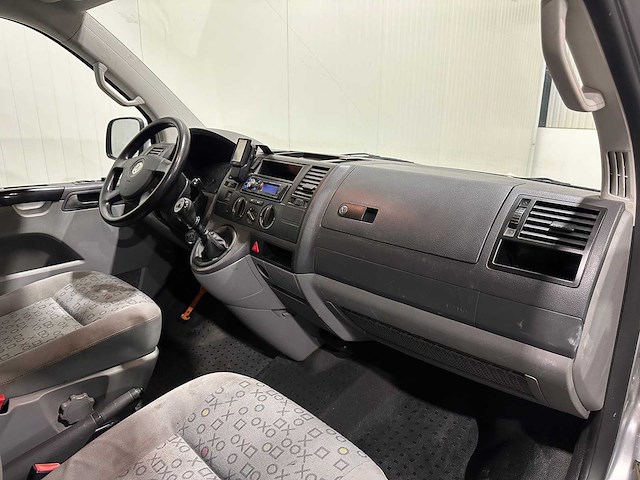 Volkswagen transporter 1.9 tdi 340 trend.dubbel cabine c 2-vdn-26 - afbeelding 2 van  15