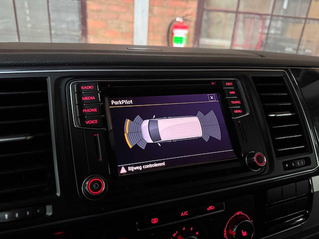 Volkswagen transporter 2.0 tdi dsg "dubbel cabine" highline 204pk 2016 bedrijfswagen, vv-438-f - afbeelding 24 van  53