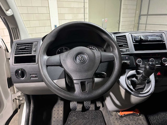Volkswagen transporter 2.0 tdi l1h1 150pk 2010, 6-vhk-98 - afbeelding 4 van  35