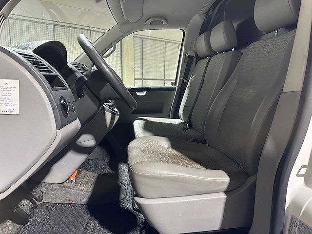 Volkswagen transporter 2.0 tdi l1h1 150pk 2010, 6-vhk-98 - afbeelding 14 van  35