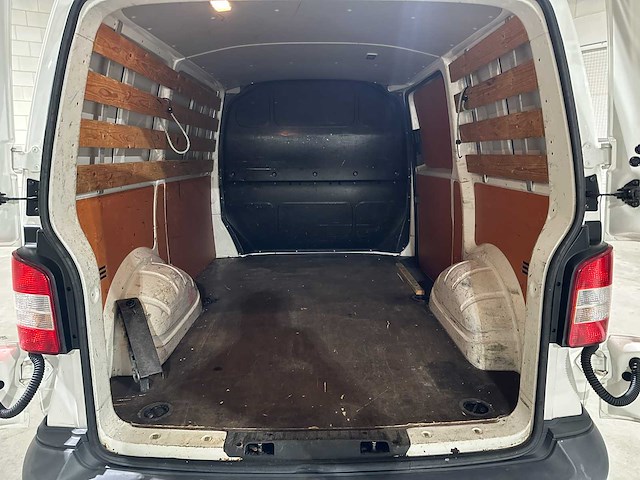 Volkswagen transporter 2.0 tdi l1h1 150pk 2010, 6-vhk-98 - afbeelding 16 van  35