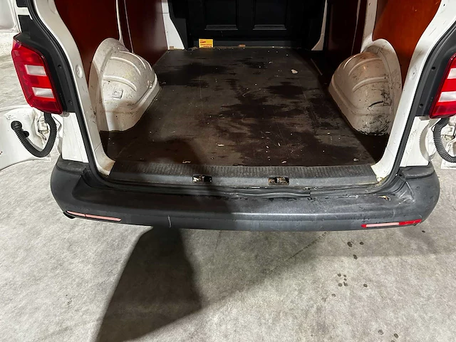 Volkswagen transporter 2.0 tdi l1h1 comfortline 150pk 2019 (origineel-nl), v-084-xr - afbeelding 17 van  51