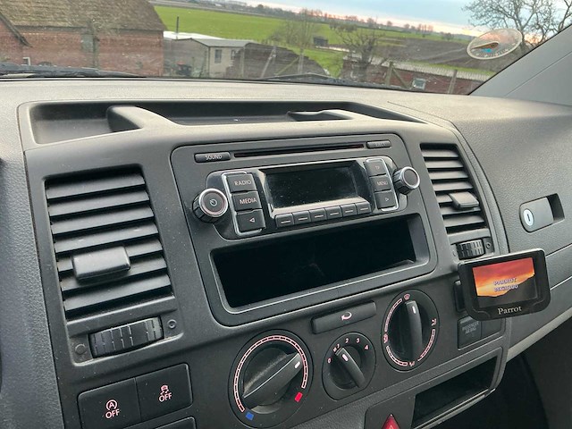 Volkswagen transporter 2.0 tdi l1h1 high.dc bedrijfswagen - afbeelding 22 van  39