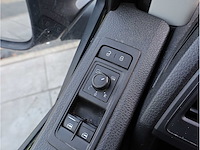 Volkswagen transporter 2.0 tdi l1h2 highline automaat 2018, v-860-lj - afbeelding 3 van  26