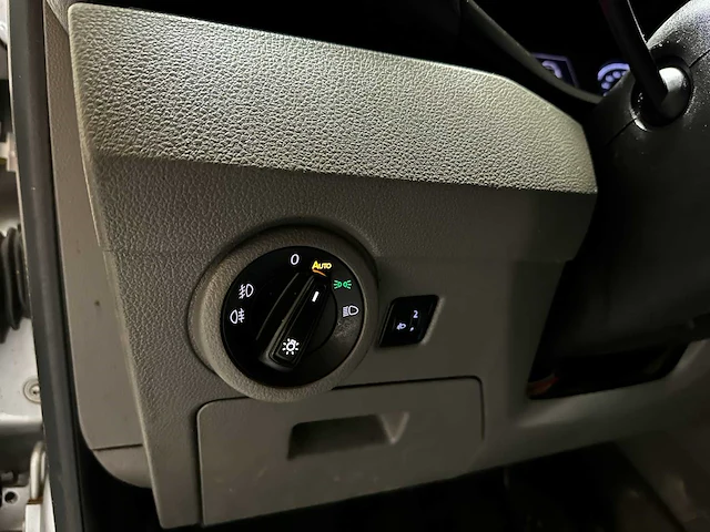 Volkswagen transporter 2.0 tdi l2h1 109pk 2021 (origineel-nl) dubbele cabine, vhj-81-n - afbeelding 4 van  43
