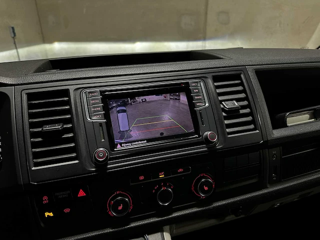 Volkswagen transporter 2.0 tdi l2h1 179pk 2015 (origineel-nl + 1e eigenaar) automaat, vs-398-b - afbeelding 18 van  59