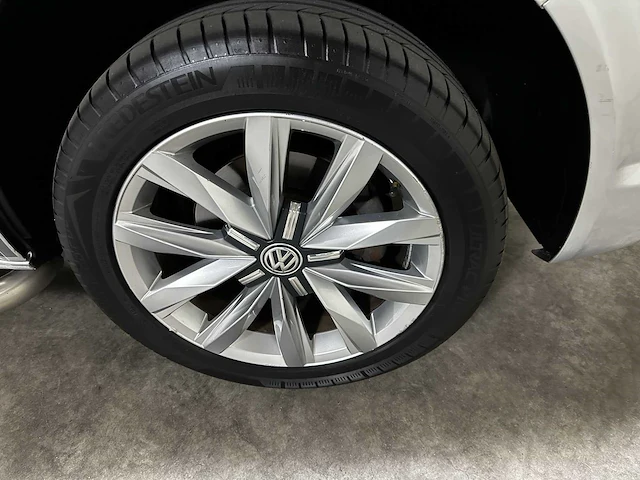 Volkswagen transporter 2.0 tdi l2h1 179pk 2015 (origineel-nl + 1e eigenaar) automaat, vs-398-b - afbeelding 47 van  59