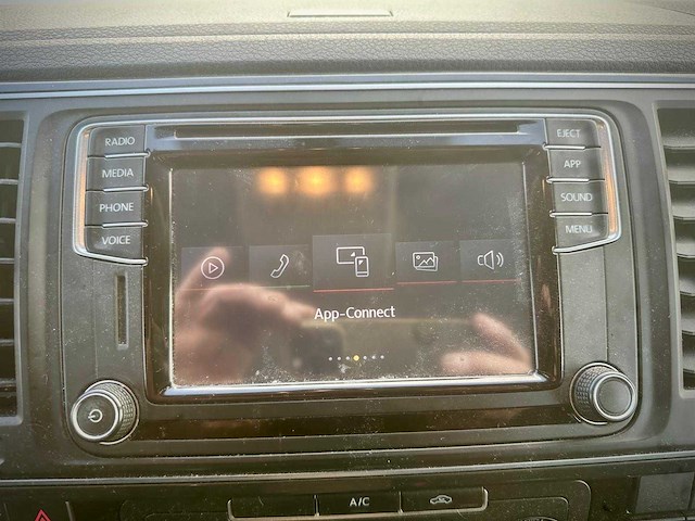 Volkswagen transporter 2.0 tdi l2h1 200pk! highline automaat, v-111-rv - afbeelding 4 van  13