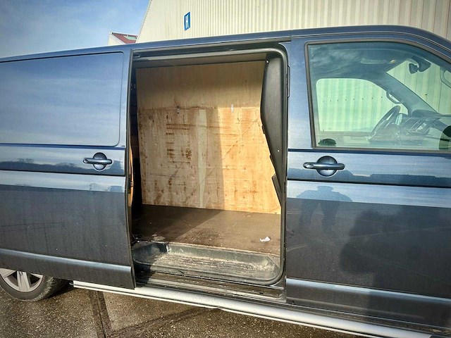 Volkswagen transporter 2.0 tdi l2h1 200pk! highline automaat, v-111-rv - afbeelding 9 van  13