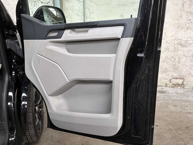 Volkswagen transporter 2.0 tdi l2h1 204pk dsg -automaat- 2018, vlf-25-x - afbeelding 33 van  44