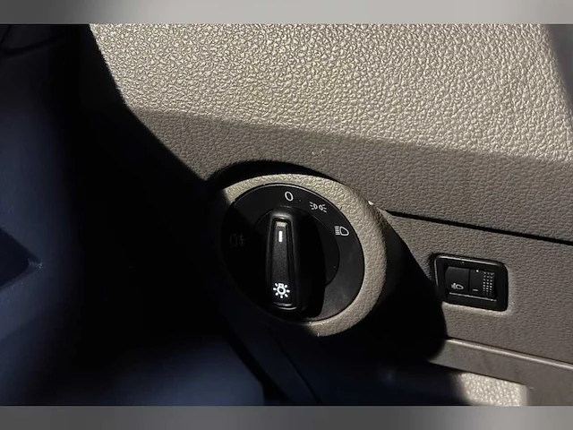 Volkswagen transporter 2.0 tdi l2h1 28 comfortline 150pk 2023, v-80-rls - afbeelding 22 van  37