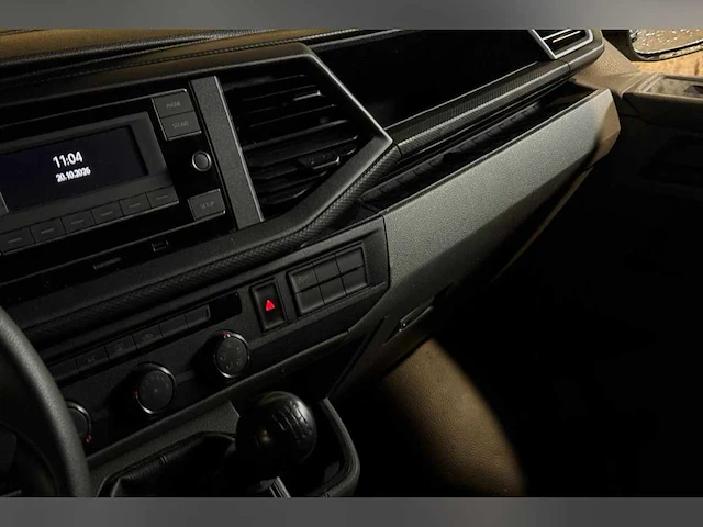 Volkswagen transporter 2.0 tdi l2h1 28 comfortline 150pk 2023, v-80-rls - afbeelding 25 van  37