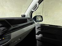 Volkswagen transporter 2.0 tdi l2h1 30 dc 6-persoons highline 150pk 2020 (origineel-nl), vgk-42-l bedrijfswagen - afbeelding 4 van  9