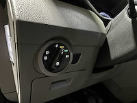 Volkswagen transporter 2.0 tdi l2h1 30 dc 6-persoons highline 150pk 2020 (origineel-nl), vgk-42-l bedrijfswagen - afbeelding 5 van  31