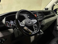 Volkswagen transporter 2.0 tdi l2h1 30 dc 6-persoons highline 150pk 2020 (origineel-nl), vgk-42-l bedrijfswagen - afbeelding 2 van  30