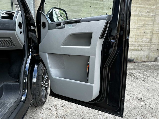 Volkswagen transporter 2.0 tdi l2h1 4motion comfortline dc 177pk 2013 (origineel-nl) automaat, vb-651-p - afbeelding 18 van  45