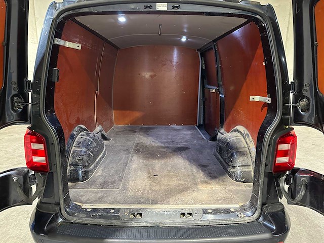 Volkswagen transporter 2.0 tdi l2h1 "automaat" highline 204pk 2018 (origineel-nl), v-921-sg bedrijfswagen - afbeelding 16 van  21