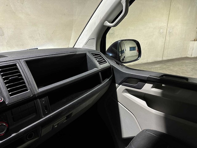 Volkswagen transporter 2.0 tdi l2h1 "automaat" highline 204pk 2018 (origineel-nl), v-921-sg bedrijfswagen - afbeelding 13 van  32