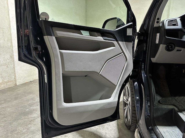 Volkswagen transporter 2.0 tdi l2h1 "automaat" highline 204pk 2018 (origineel-nl), v-921-sg bedrijfswagen - afbeelding 14 van  32
