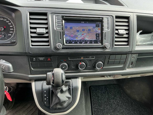 Volkswagen transporter 2.0 tdi l2h1 bedrijfswagen - afbeelding 14 van  35