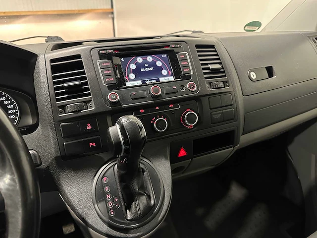 Volkswagen transporter 2.0 tdi l2h1 com. dubbel cabine 2-vxj-77 - afbeelding 5 van  23