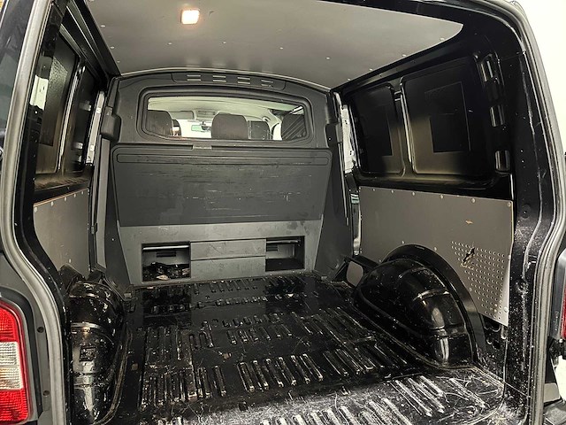 Volkswagen transporter 2.0 tdi l2h1 com. dubbel cabine vf-131-h - afbeelding 19 van  27