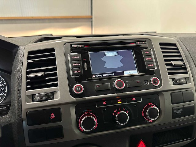 Volkswagen transporter 2.0 tdi l2h1 com. dubbel cabine vf-131-h - afbeelding 7 van  24