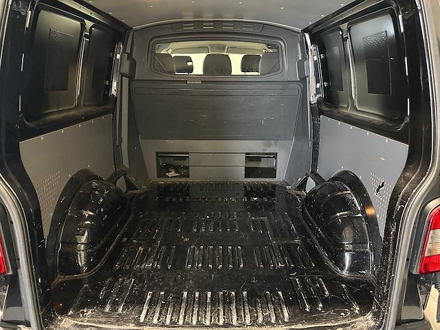 Volkswagen transporter 2.0 tdi l2h1 com. dubbel cabine vf-131-h - afbeelding 17 van  24