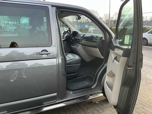 Volkswagen transporter 2.0 tdi l2h1 dc bedrijfswagen - afbeelding 7 van  31