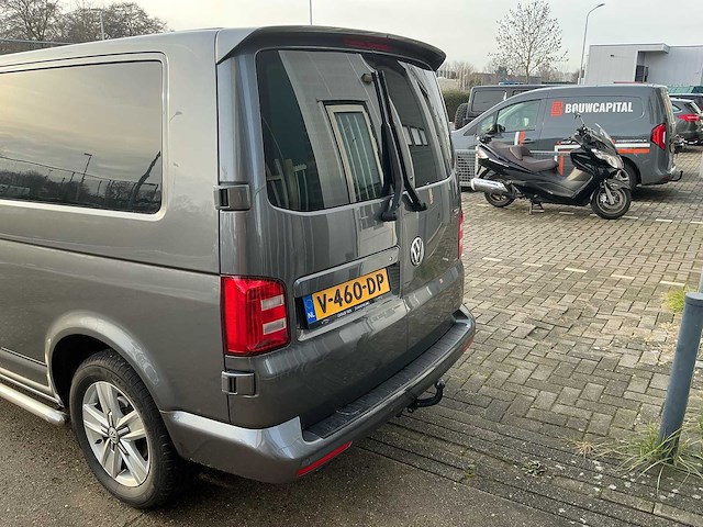 Volkswagen transporter 2.0 tdi l2h1 dc bedrijfswagen - afbeelding 29 van  31