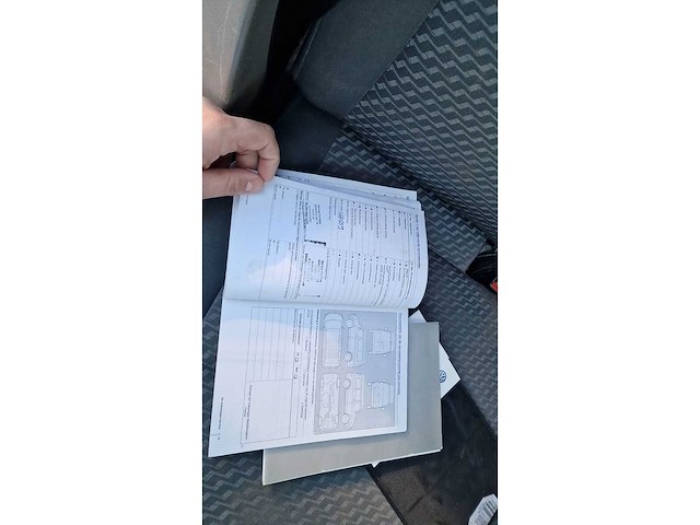 Volkswagen transporter 2.0 tdi l2h1 dc trendline | vg-652-p - afbeelding 8 van  17